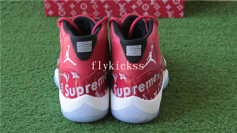 Air Jordan 11 Gym Red x Supreme